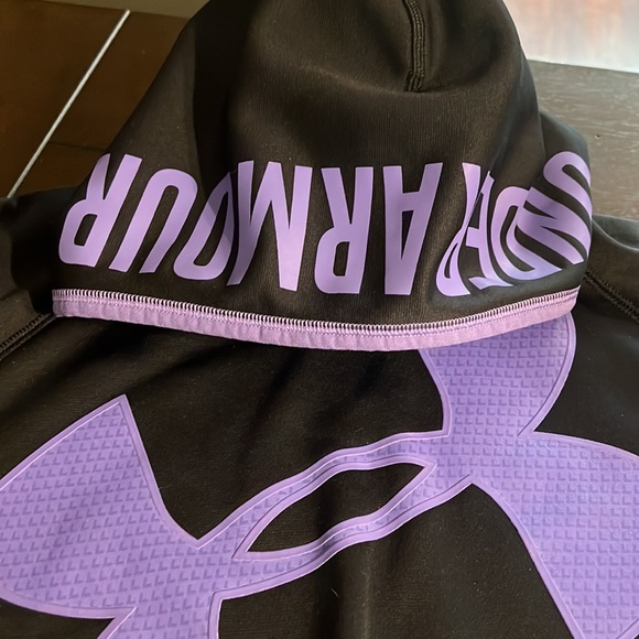 Under Armour outfit - Picture 2 of 4